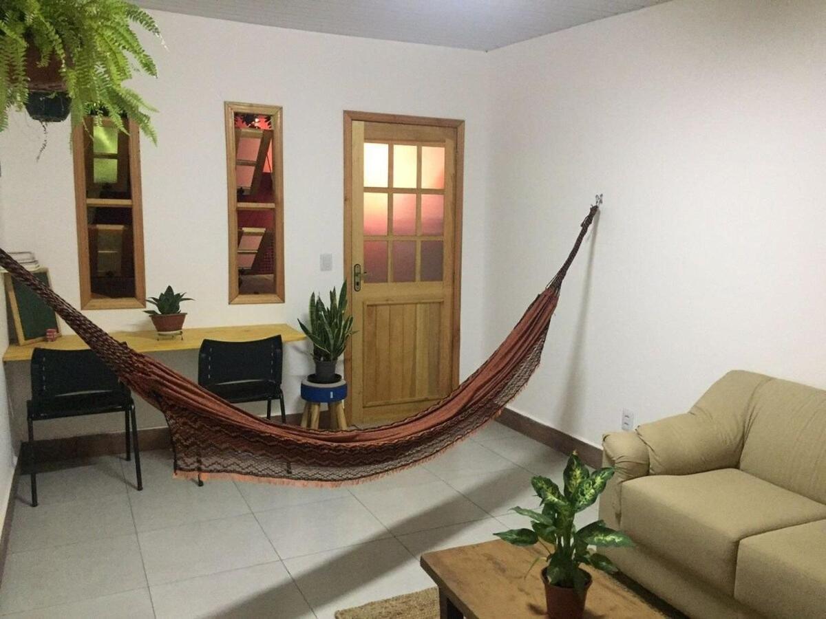 Casinha aconchegante no centro de Bonito I TV, ar-condicionado, bicicletas, rede, cozinha e Wi-fi 20mb Villa Esterno foto